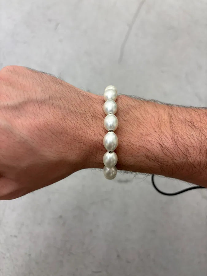 2000s Dolce & Gabbana Large White Fake Pearls Bracelet TcBMJDE 3