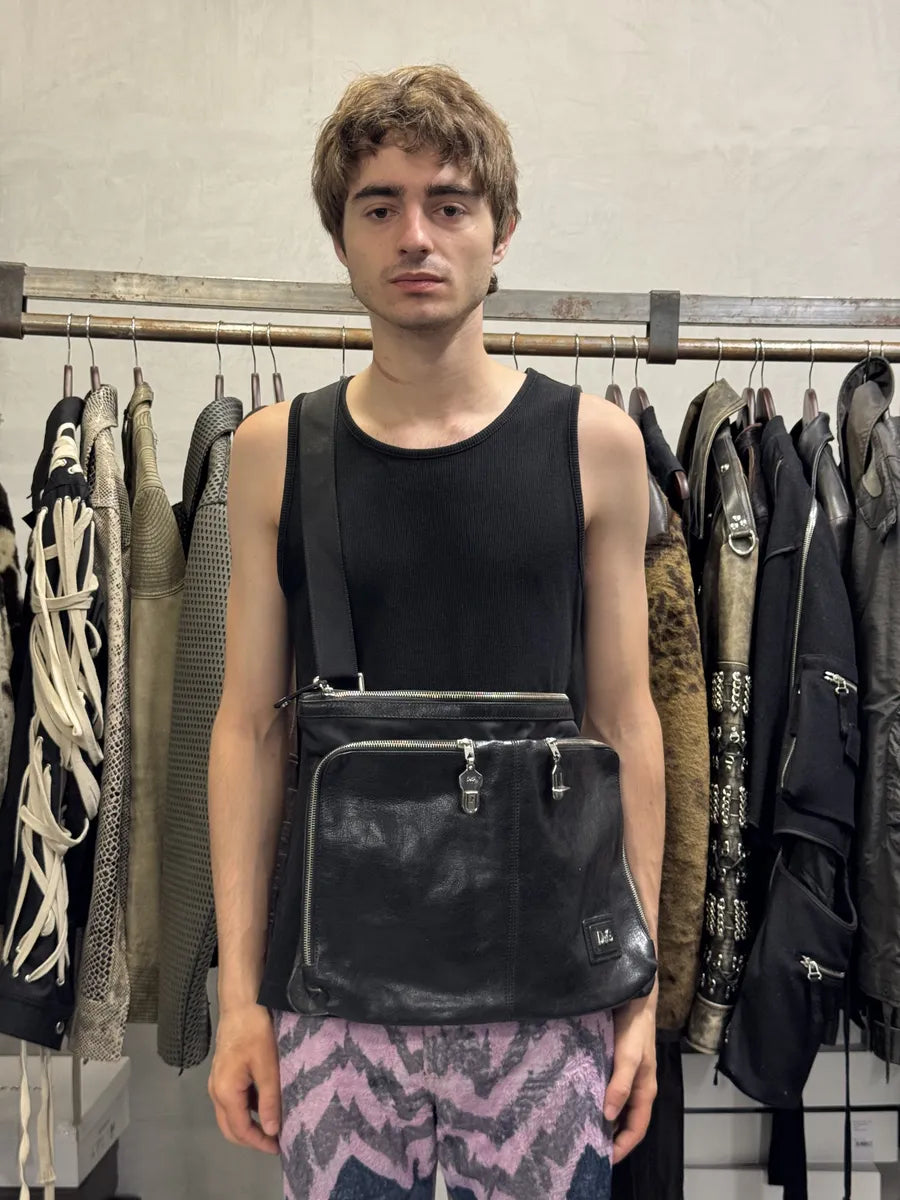 2000s Dolce & Gabbana Large Zip Lock Black Leather Shoulder Bag kvsiChU 1