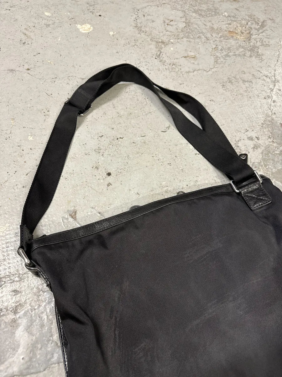 2000s Dolce & Gabbana Large Zip Lock Black Leather Shoulder Bag kvsiChU 8