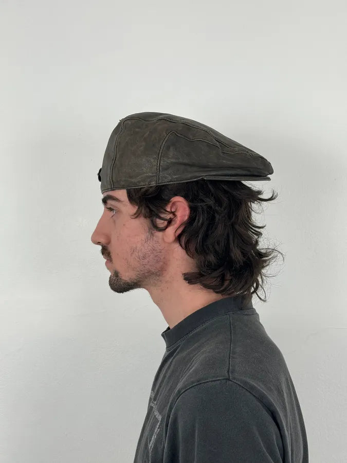 AW2005 Dolce & Gabbana Faded Grey Leather Cap daqzBBT 1