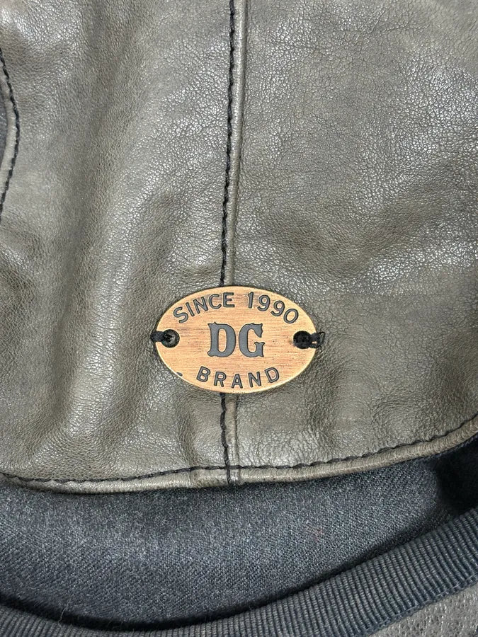 AW2005 Dolce & Gabbana Faded Grey Leather Cap daqzBBT 4