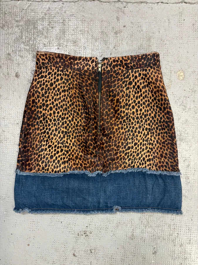 2000s Dolce & Gabbana Leopard Denim Skirt vTceUxd 5