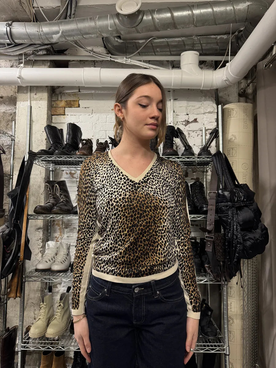 2000s Dolce & Gabbana Leopard V Sweater (S/M) 2