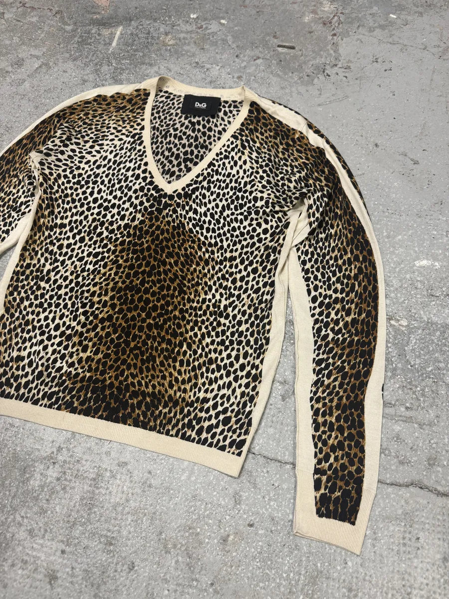 2000s Dolce & Gabbana Leopard V Sweater (S/M) 5
