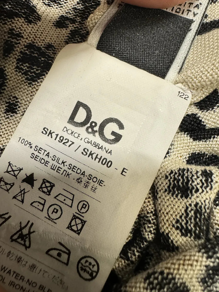 2000s Dolce & Gabbana Leopard V Sweater (S/M) 8