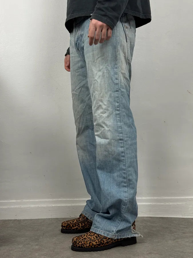 2000s Dolce & Gabbana Light Blue Faded Distressed Denim Jeans EDmDxKS 2
