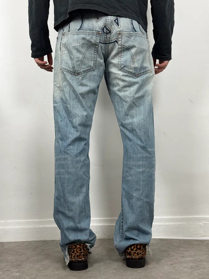 2000s Dolce & Gabbana Light Blue Faded Distressed Denim Jeans EDmDxKS 3