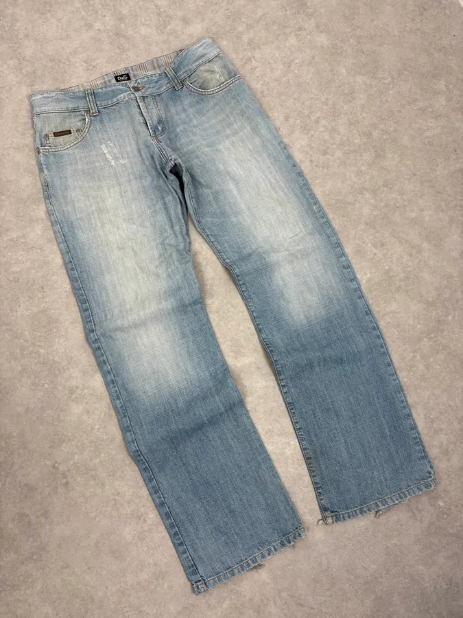 2000s Dolce & Gabbana Light Blue Faded Distressed Denim Jeans EDmDxKS 5