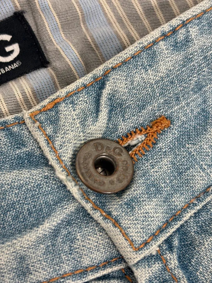 2000s Dolce & Gabbana Light Blue Faded Distressed Denim Jeans EDmDxKS 8