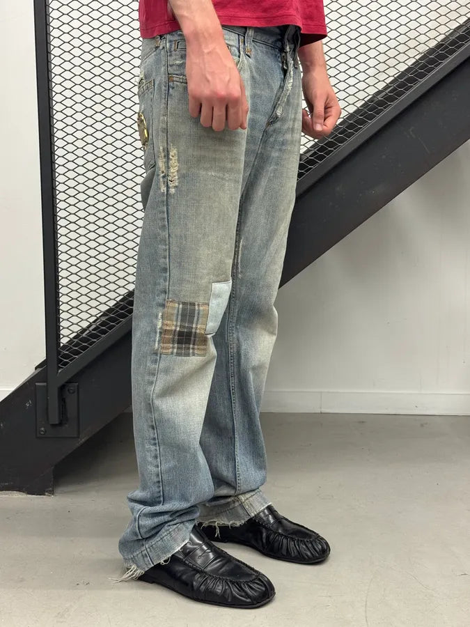 AW2005 Dolce & Gabbana Light Blue Patch Distressed Denim Jeans DceTRnx 3