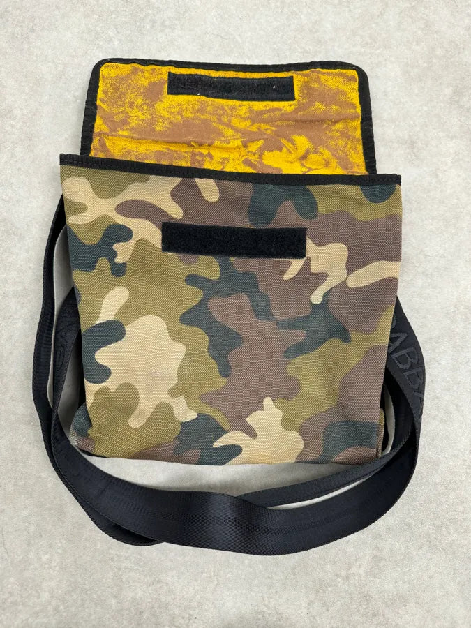 2000s Dolce & Gabbana Military Camo Aged Yellow Shoulder Bag tKxQimv 2