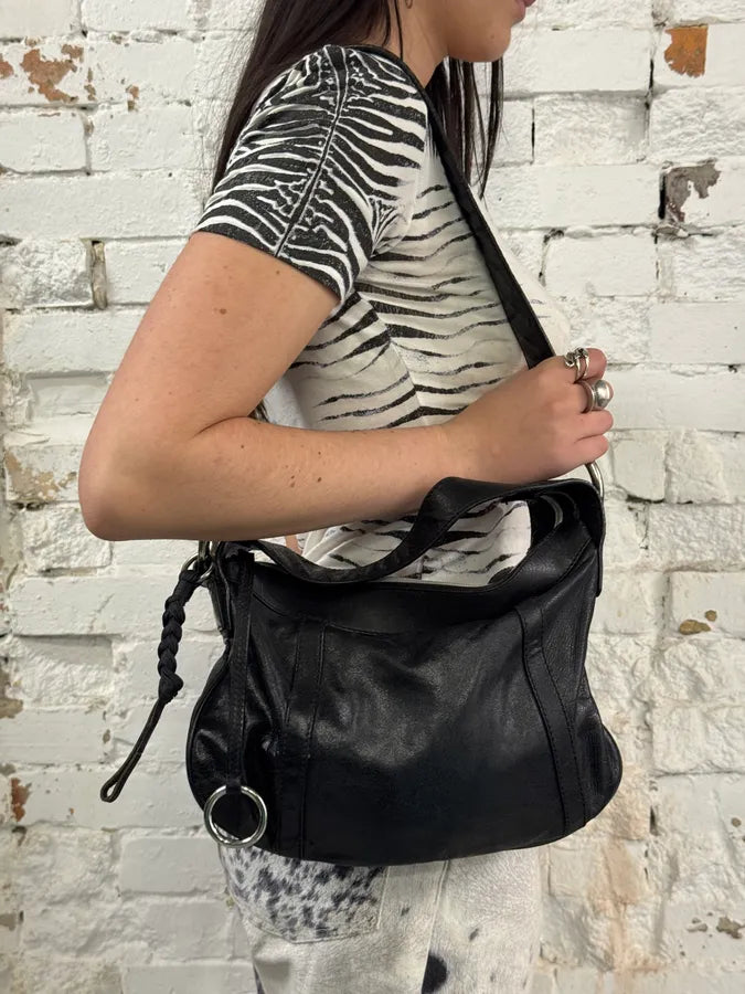 2000s Dolce & Gabbana Minimalist Black Leather Shoulder Bag xpEXNfg 2