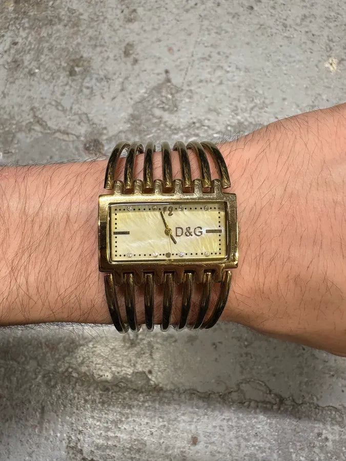 2000s Dolce & Gabbana Minimalist Precise Bracelet Watch tzrLIXs 2