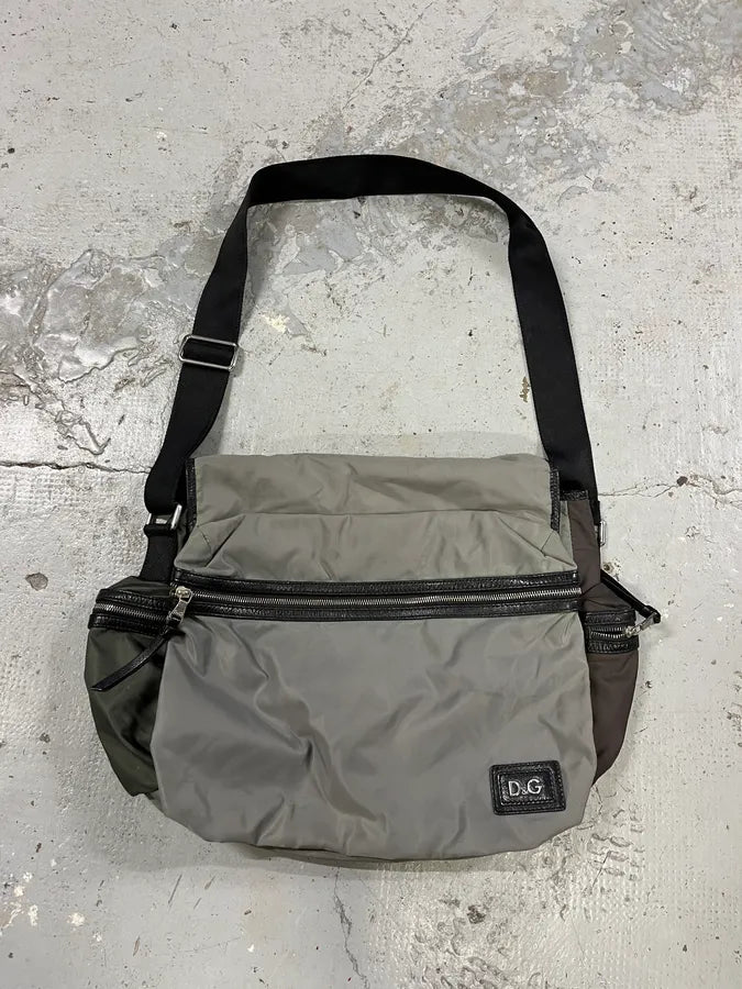 2000s Dolce & Gabbana Nylon Shoulder Utility Bag GnZjIci 0