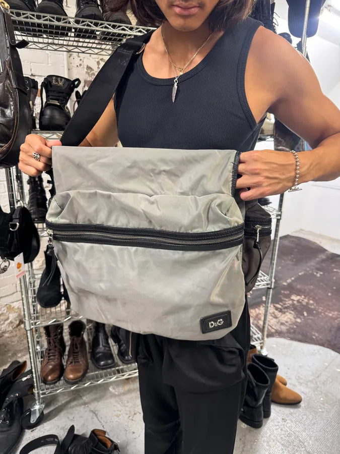 2000s Dolce & Gabbana Nylon Shoulder Utility Bag GnZjIci 1