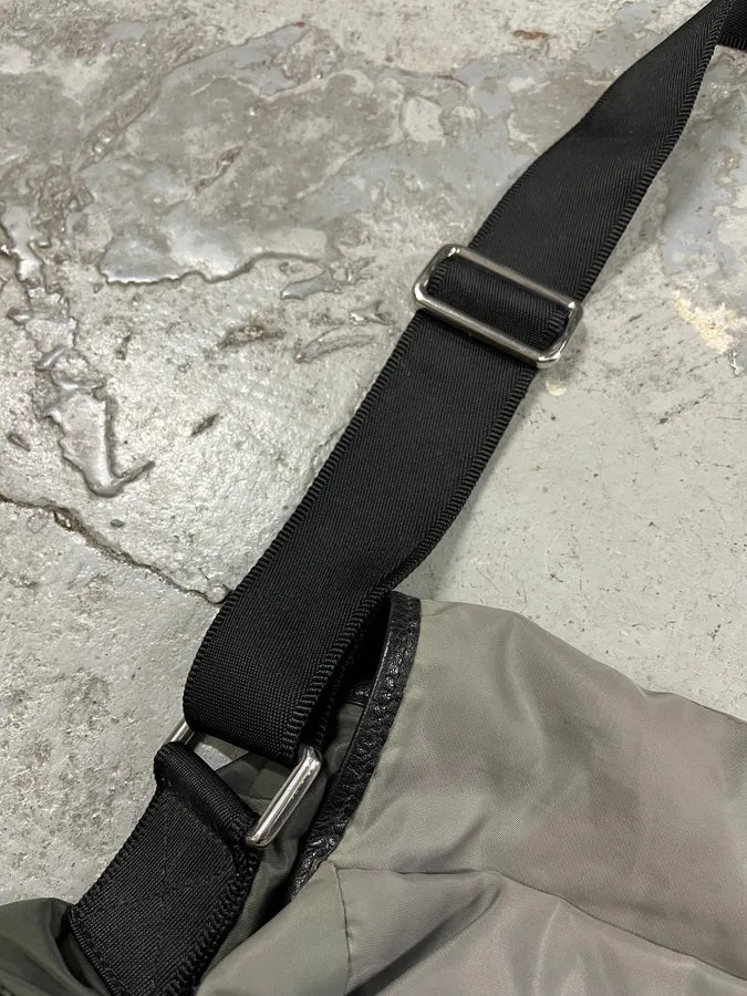 2000s Dolce & Gabbana Nylon Shoulder Utility Bag GnZjIci 4