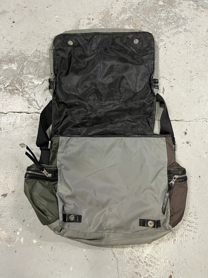 2000s Dolce & Gabbana Nylon Shoulder Utility Bag GnZjIci 7