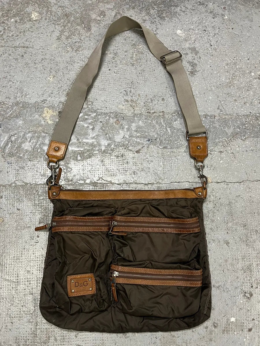 2000s Dolce & Gabbana Olive Nylon Cargo Shoulder Bag (OS) yfstaCG 0