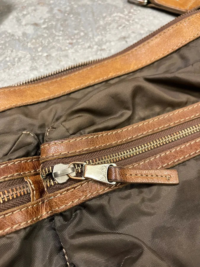 2000s Dolce & Gabbana Olive Nylon Cargo Shoulder Bag (OS) yfstaCG 6