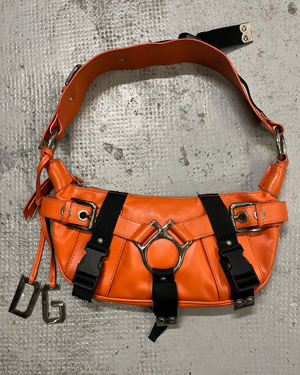AW2003 Dolce & Gabbana Orange Leather Bondage Shoulder Bag VwDNzrx 0