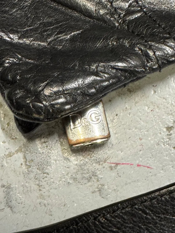 2000s Dolce & Gabbana Padlock Black Leather Shoulder Bag KKIyLNW 3