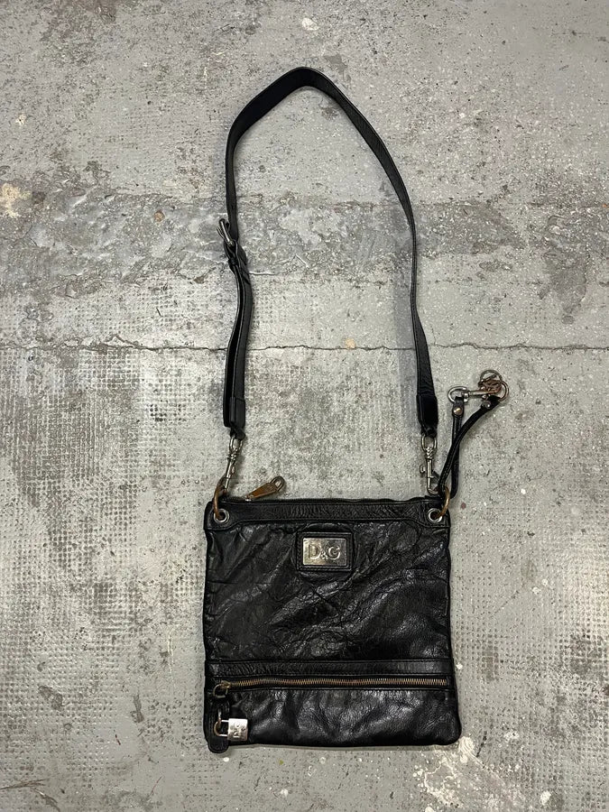2000s Dolce & Gabbana Padlock Black Leather Shoulder Bag (OS) qNJDVJq 0