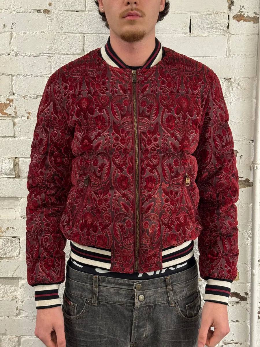 2010s Dolce & Gabbana Red Baroque Pattern Velvet Puffer Jacket vOFAURz 1
