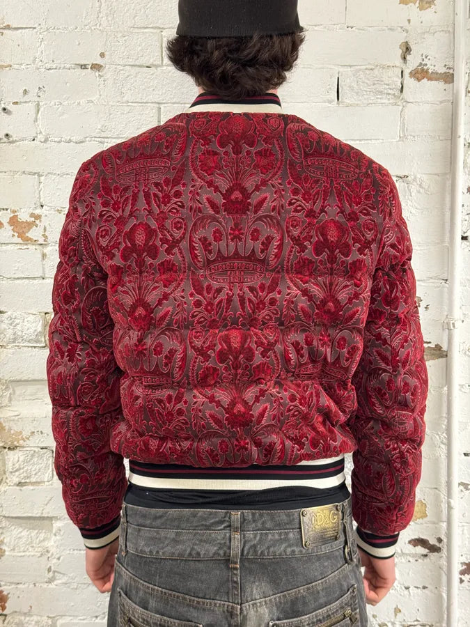 2010s Dolce & Gabbana Red Baroque Pattern Velvet Puffer Jacket vOFAURz 2