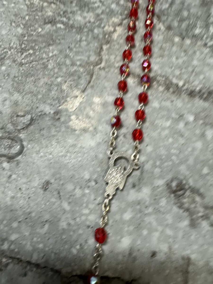 2000s Dolce & Gabbana Red Rosary Necklace (OS) 4