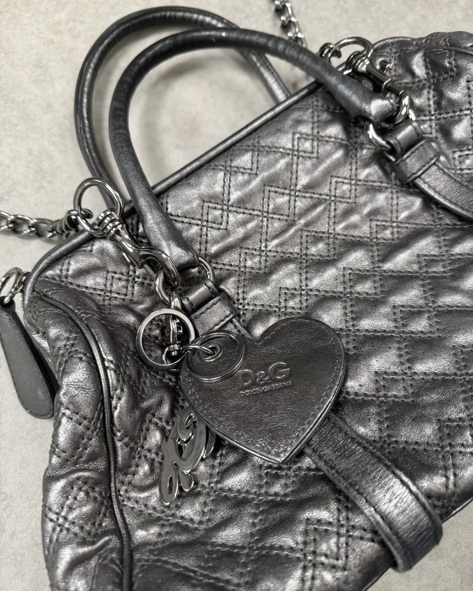 2000s Dolce & Gabbana Silver Leather Quilted Handle Bag HHfeiRZ 4