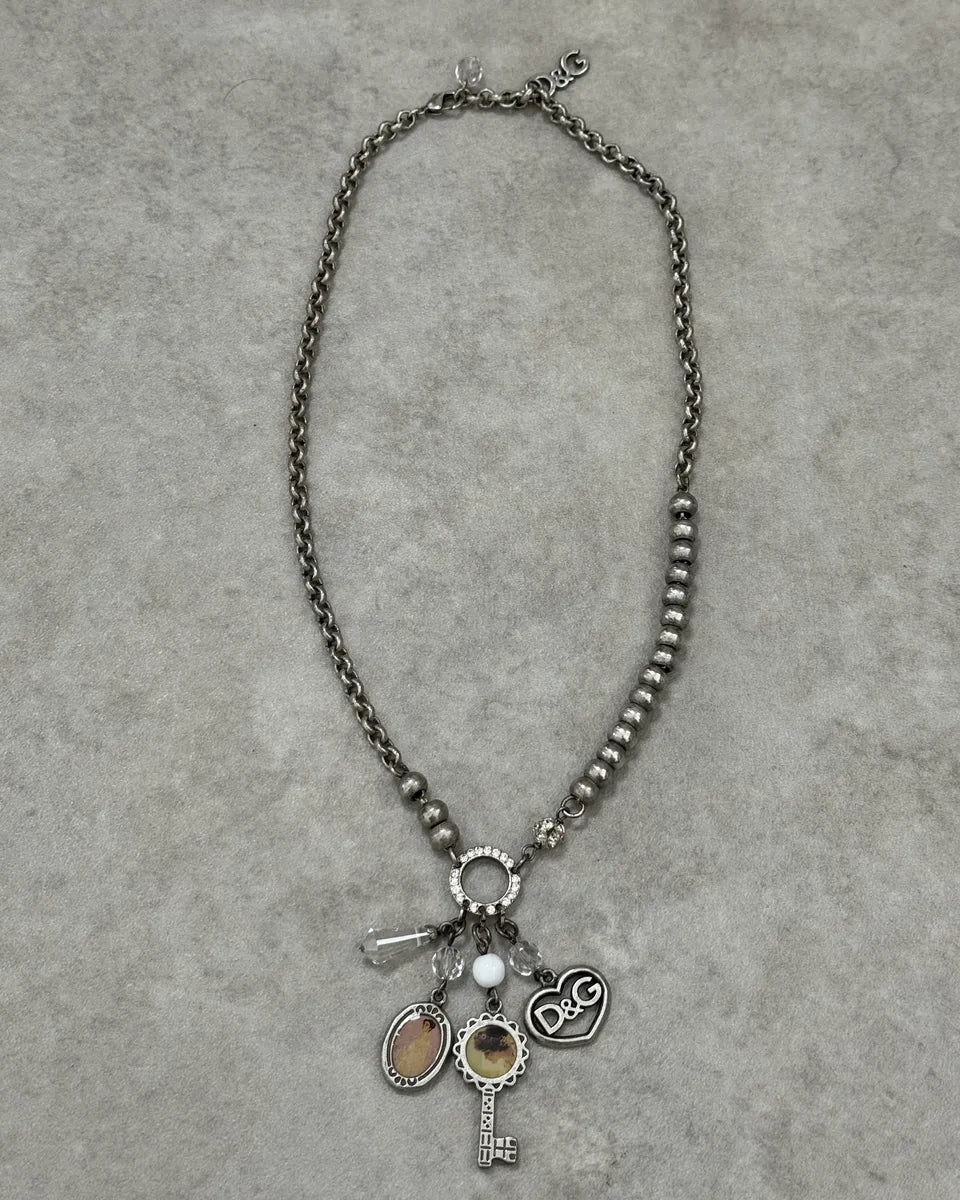 2000s Dolce & Gabbana Silver Metal Charm Pendant Necklace pAYeHgq 0