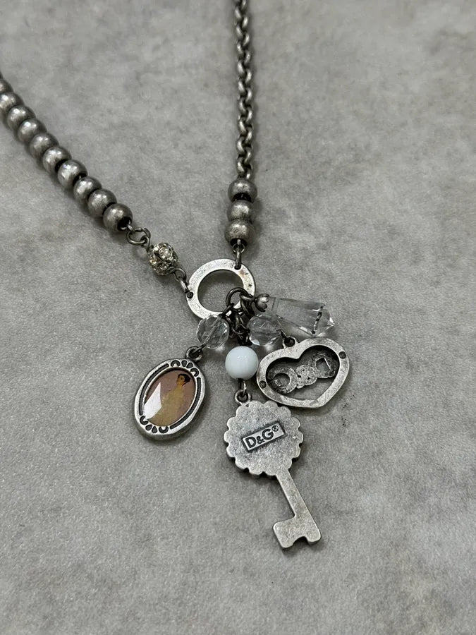 2000s Dolce & Gabbana Silver Metal Charm Pendant Necklace pAYeHgq 5