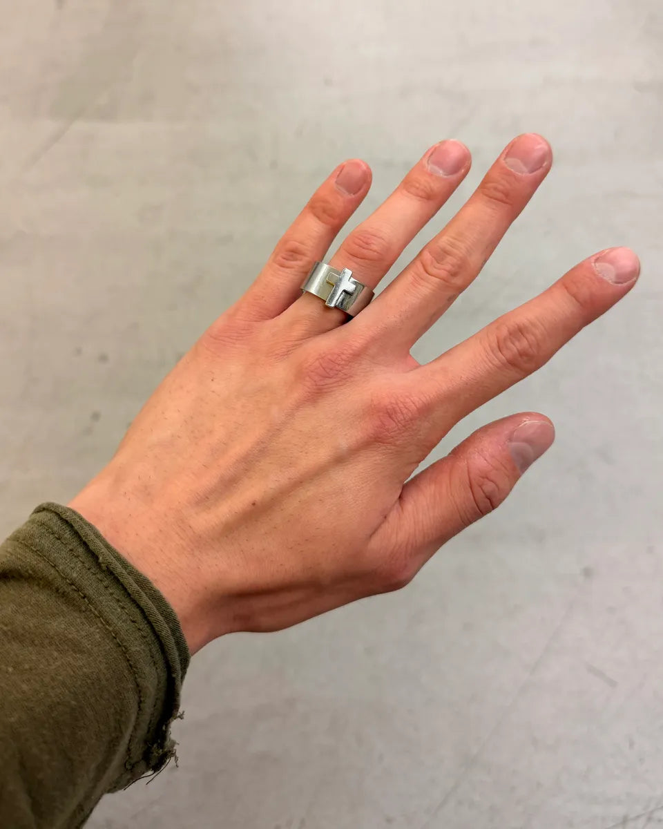 2000s Dolce & Gabbana Silver Metal Cross Ring ZsISSOM 1