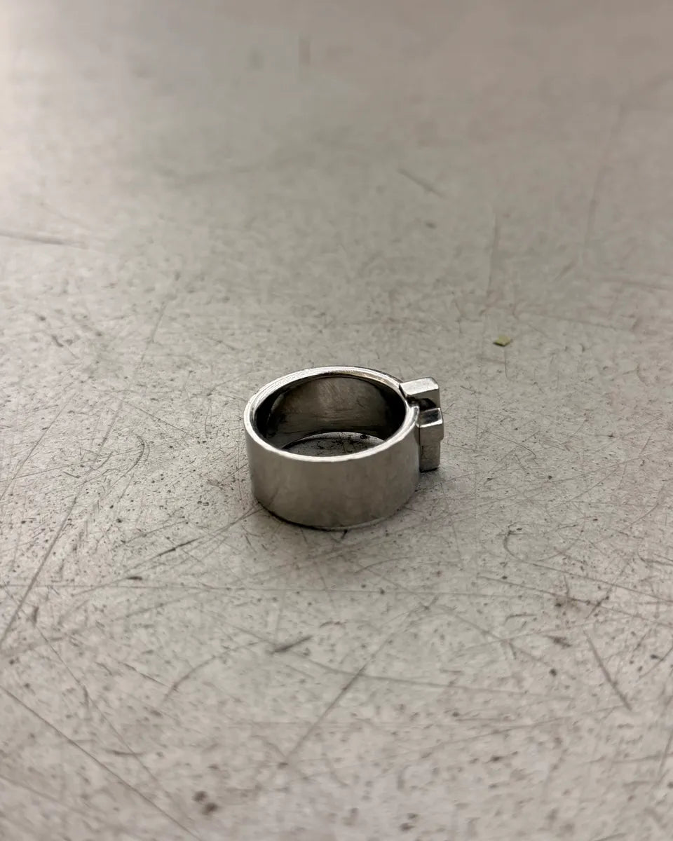 2000s Dolce & Gabbana Silver Metal Cross Ring ZsISSOM 3