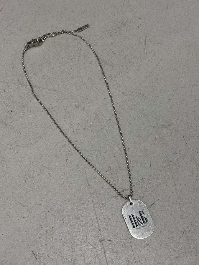 2000s Dolce & Gabbana Grey Metal Logo Dog Tag Necklace YhICCpq 2