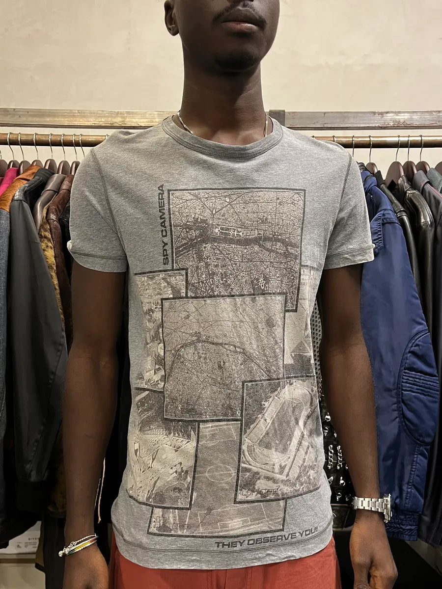 2000s Dolce & Gabbana Spy Camera Grey T-Shirt NSqlRne 1