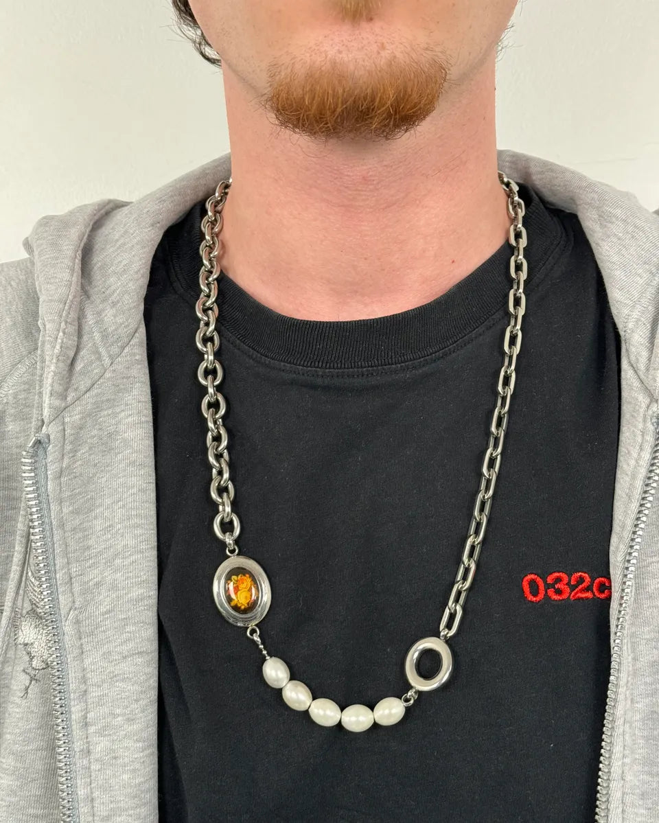 2000s Dolce & Gabbana Stainless Steel Oval Charm White Pearl & Chain Necklace fEhEyjU 1
