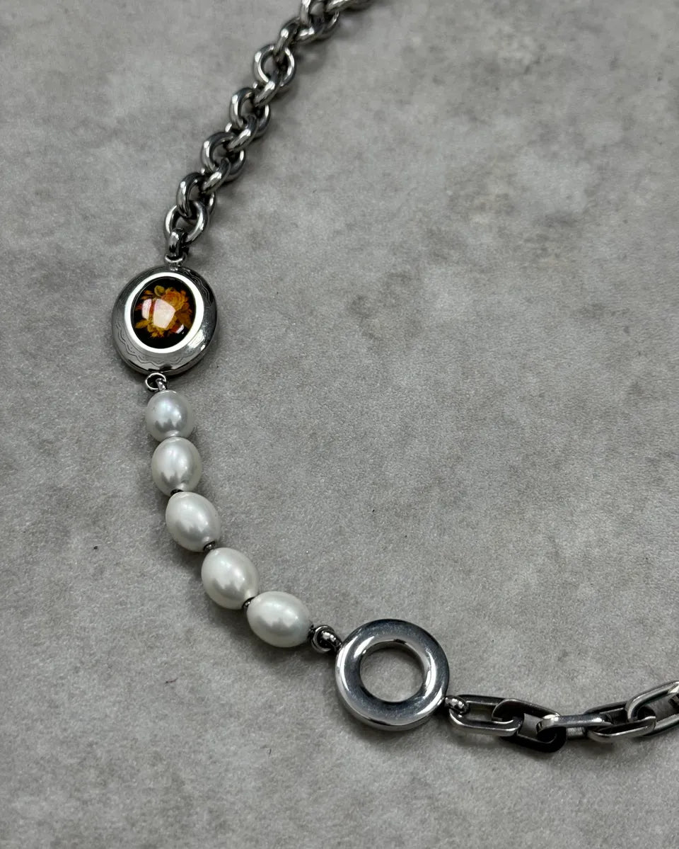 2000s Dolce & Gabbana Stainless Steel Oval Charm White Pearl & Chain Necklace fEhEyjU 2