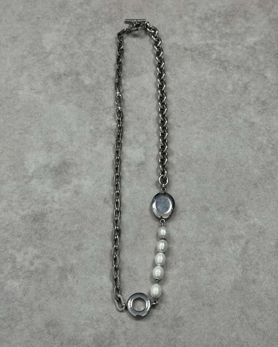 2000s Dolce & Gabbana Stainless Steel Oval Charm White Pearl & Chain Necklace fEhEyjU 4