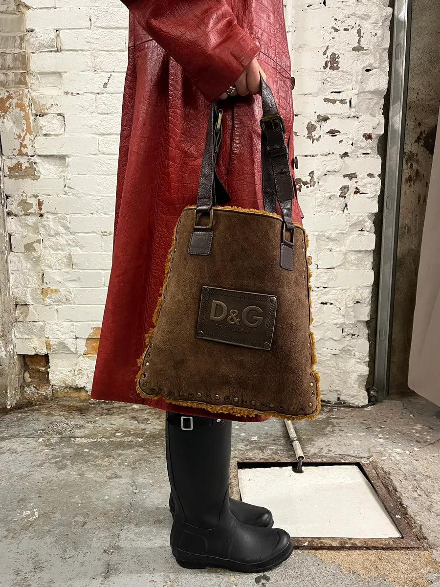 2000s Dolce & Gabbana Studded Brown Shearling Leather Handle Bag hOzVgDL 1