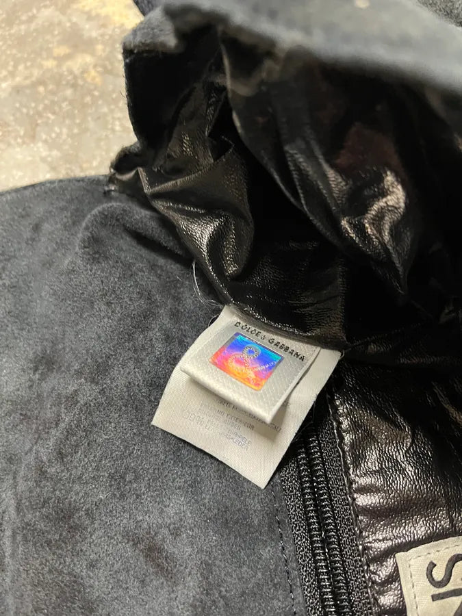 2000s Dolce & Gabbana Suede Eroded Navy Messenger Bag (OS) VBOHSmr 10