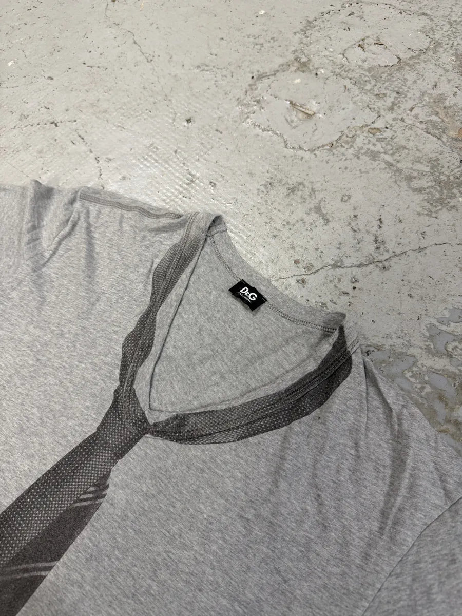 2000s Dolce & Gabbana Trompe L’Oeil Tie Grey T-Shirt gbevJJV 6