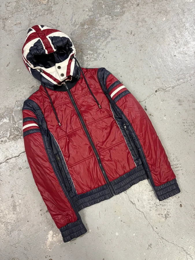 2000s Dolce & Gabbana UK Flag Hooded Red & Navy Puffer Vest Jacket JbSDrcP 4