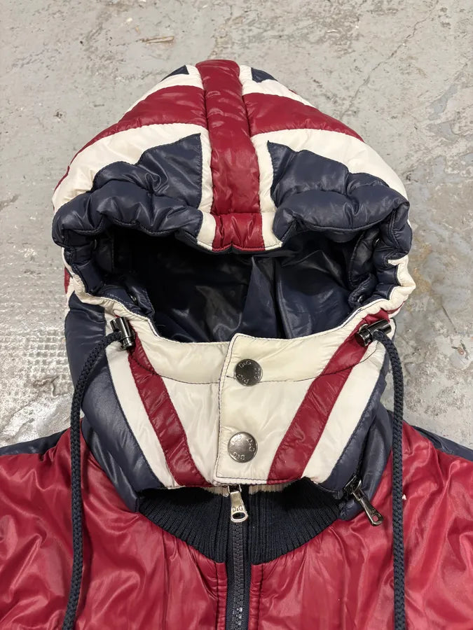 2000s Dolce & Gabbana UK Flag Hooded Red & Navy Puffer Vest Jacket JbSDrcP 6