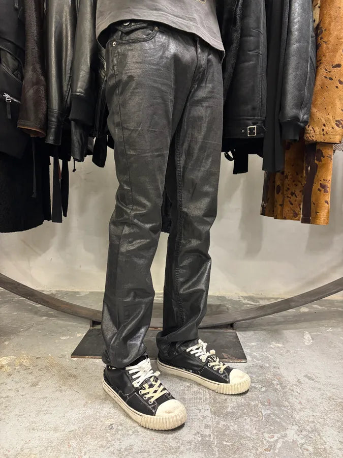 2000s Dolce & Gabbana Waxed Denim Jeans – Dolce Vita Hub 2000s Dolce & Gabbana Waxed Denim Jeans – Dolce Vita Hub