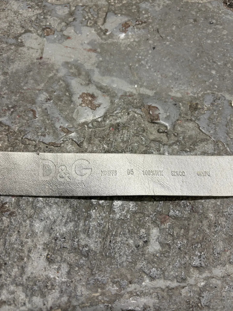 2000s Dolce & Gabbana White Cracked Strawberry Leather Belt (OS) ALJyQqm 4