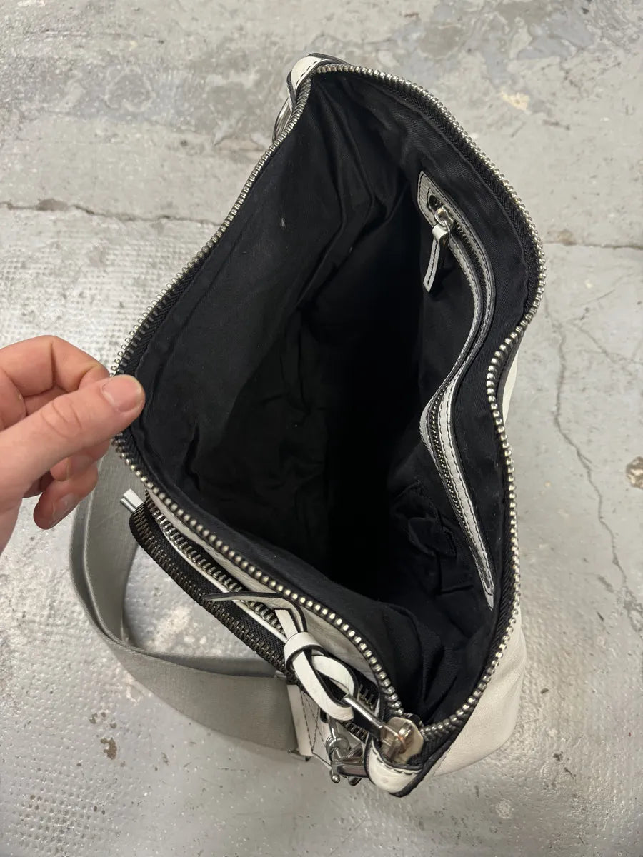 2000s Dolce & Gabbana White Leather Shoulder Bag  (OS) FhohJWt 10