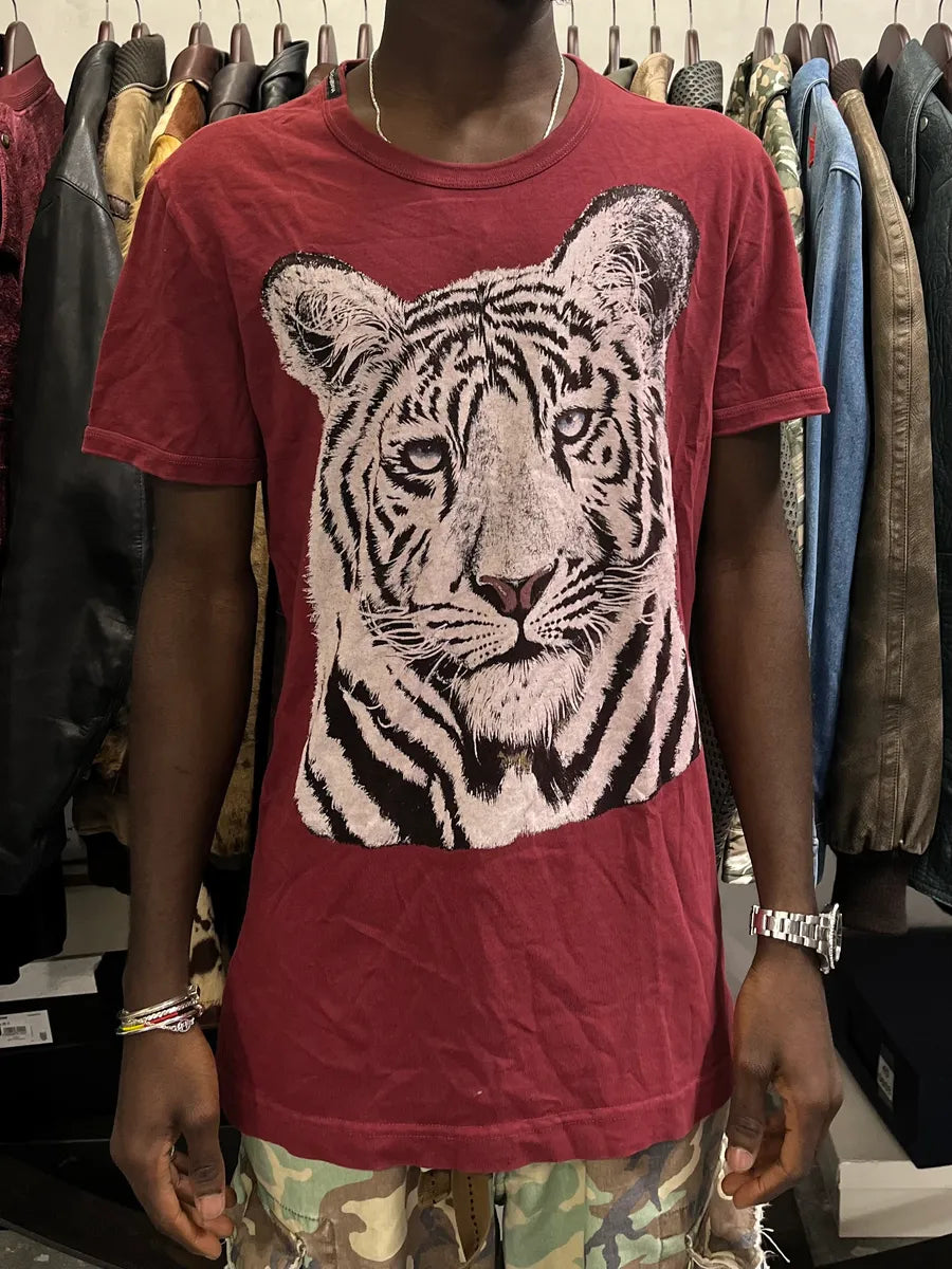 2000s Dolce & Gabbana White Tiger Burgundy T-Shirt jOBOKWS 1