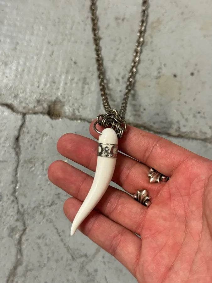 2000s Dolce & Gabbana White Tooth Necklace hiefRUt 1
