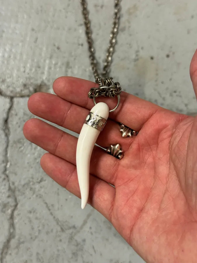 2000s Dolce & Gabbana White Tooth Necklace hiefRUt 3